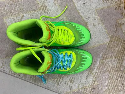 Used neon green lamellos, size 46