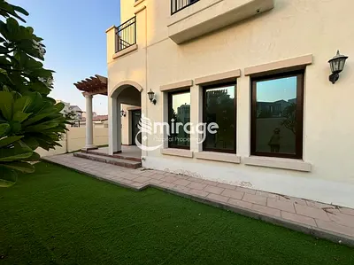 Corner Villa | Study+Maids+Driver | Great Location