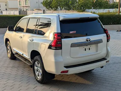 2020 Toyota PRADO — миниатюра 6