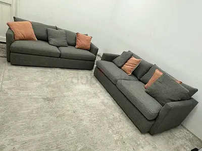 Cratebarrel 5 seater sofa