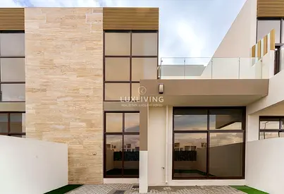 Single Row | Fully Furnished | Vastu | Brand New