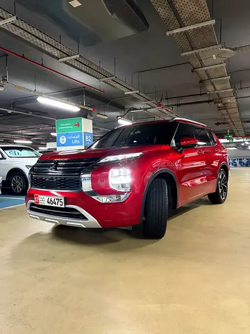 Mitsubishi Outlander Premium 2025 GCC Specs
