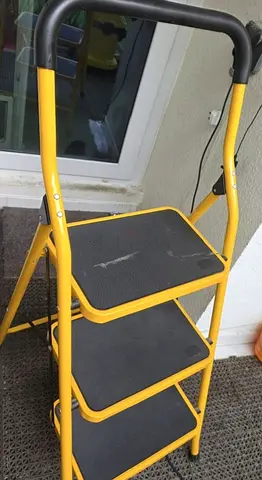 3 Step, Solid Metal Ladder