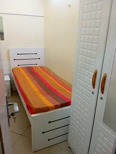 Partition for single in a clean and quiet apartment Near to ADCB metro