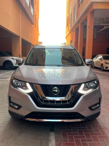 Nissan Rogue SV 2019 American Specs