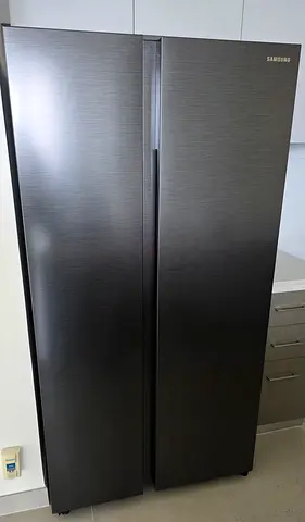 Samsung Fridge Freezer Side By Side latest model excellent condition