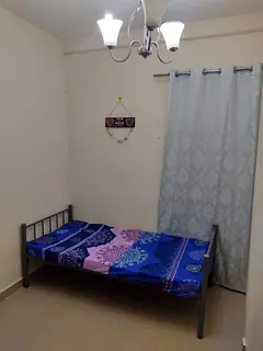 ROOM FOR WORKING WOMAN IN ALKHAIL GATE ALQUOZ