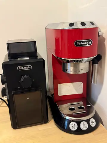 DeLonghi Red Espresso Machine with Built-in Grinder - Good Condition
