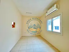 No cash deposit rady to move big size studio Separate kitchen