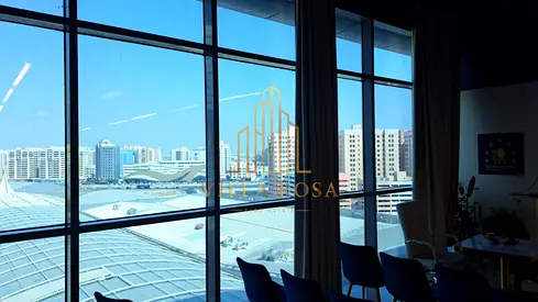 مكتب مجهز بالكامل \ مدينة صحارى الطبية النهدة