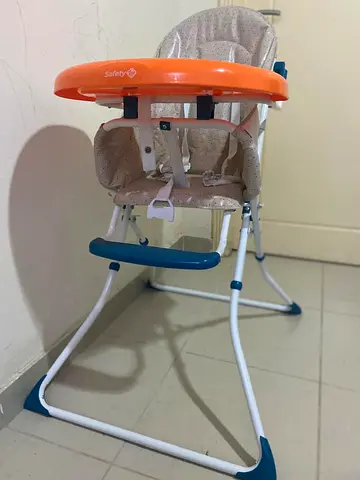 Branded - Safety 1st - baby high chair - feeding chair in good condition