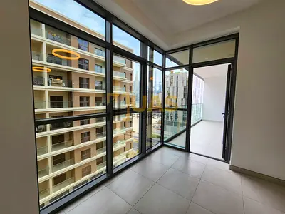 Lavish 1bed burj view+ 1 month free gym pool parking free near to Metro station