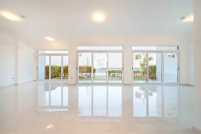 Luxury | Sea View | Vacant | Private Beach Access
