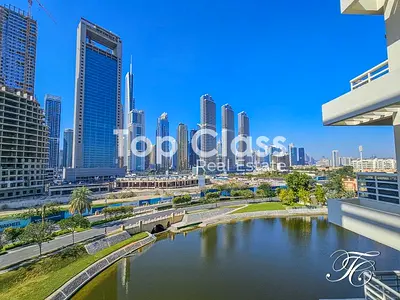 High Floor | Lake View | Duplex 3 | Vacant