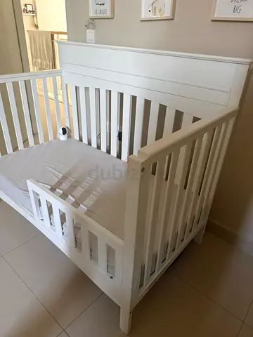 Toddler bed