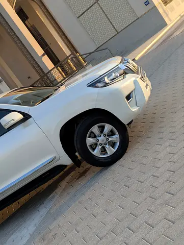 2020 Toyota PRADO — миниатюра 17