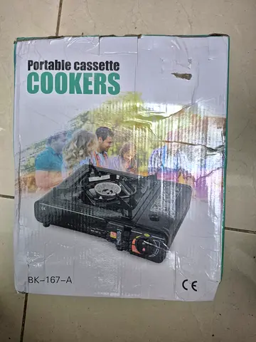 Portable cassette stove