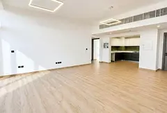 GOLF COURSE VIEW | NEW BUILDING | EQUIPPED KITCHEN