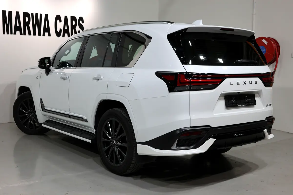 Lexus LX-Series 2025