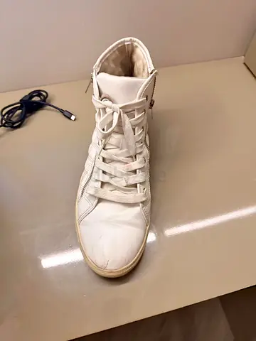 White high-top sneakers Steve Madden