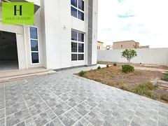BRAND NEW LUXURY VILLA 4 MASTER BEDROOMS BIG YARD VILLA AVAILABLE FOR RFENT IN AL AZRA SHARJAH
