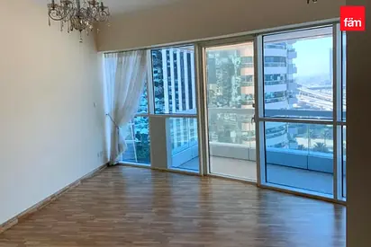 Spacious 2 Bedroom | Near Metro | Marina View