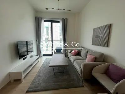 SMART HOME | CLOSE TO EXIT | MODERN UNIT
