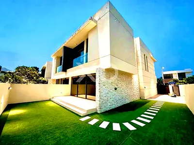 Corner Unit | Large Plot | Near Park
