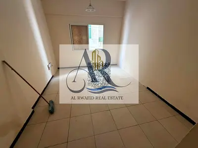 استوديوهات واسعة على شارع الملك فيصل بسعر مميز