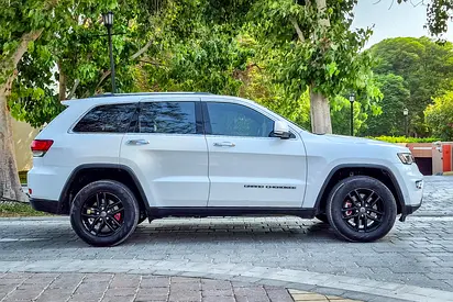 صورة مصغرة 4 لـ 2021 JEEP GRAND CHEROKEE