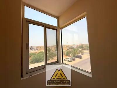 غرفة ماستر | بلكونة | تكييف سبليت ممتاز | بناية عائلية | مساحة مريحة | موقع مميز | قريب من جميع الخدمات | سهولة الوصول للشارقة ودبي وطريق الشيخ محمد