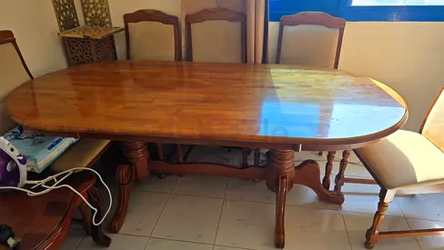 Dinner Table with 5 chairs