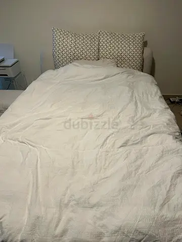 Single bed with mattress- Excellent condition