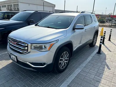 Well-Maintained GMC Acadia SLE 2017 | GCC Specs | Reliable Family SUV