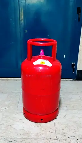 Dubai small cylinder 15kg full gas new