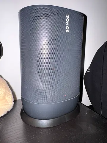 Sonos Move 1 with Charging dock.