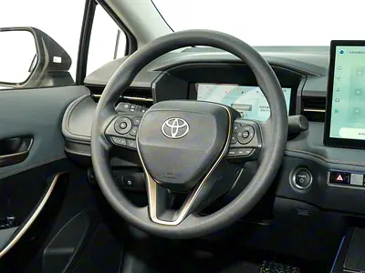 صورة 14 لـ 2026 Toyota COROLLA