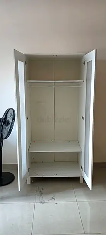 Bed space for Indian executive lady