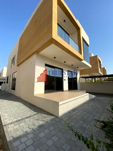 MODERN 5BR MAIDS DRIVER PRIVATE GARDEN INDEPENDNT VILLA