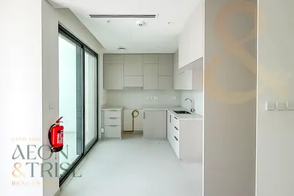 Spacious Layout | Single Row | Mortgage Applicable