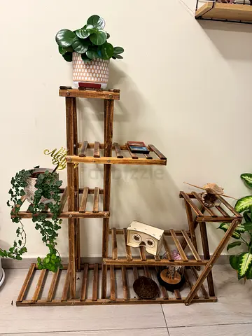 Wooden multi-tier plant display shelf / pot stand - sturdy rustic finish