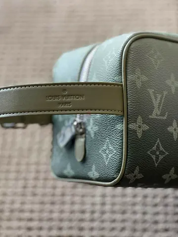 Louis vuitton Dopp kit