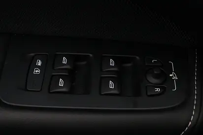 Volvo XC60 B5 Ultimate Dark, миниатюра 13