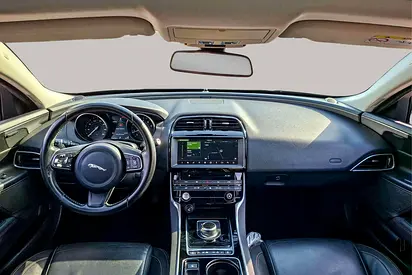 2017 Jaguar XE 照片 9