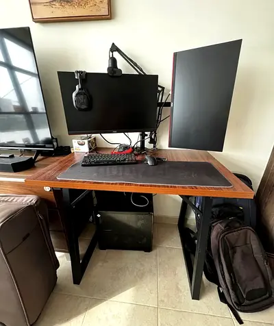 Work desk (Read the description)
