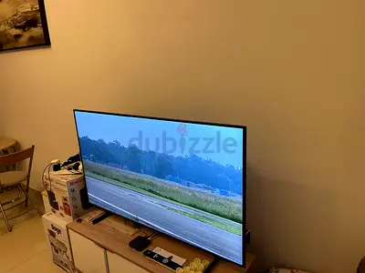 Samsung 55inch TV - AED 900 - no offers