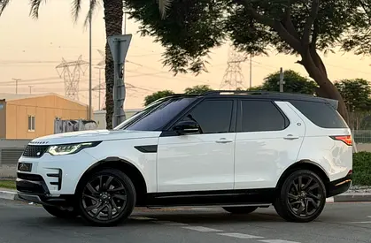 Land Rover Discovery HSE Si6 2017 GCC Specs Full Service History 2 Keys One Owner