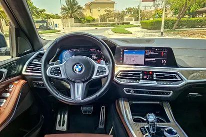 2020 BMW X7 缩略图 9