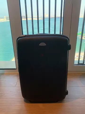 Samsonite Large 28” Hard Shell! Made in Belgium - Excellent condition - Can deliver locally