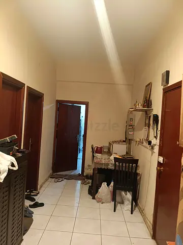 Private Family room available in 3 Bhk apartment
